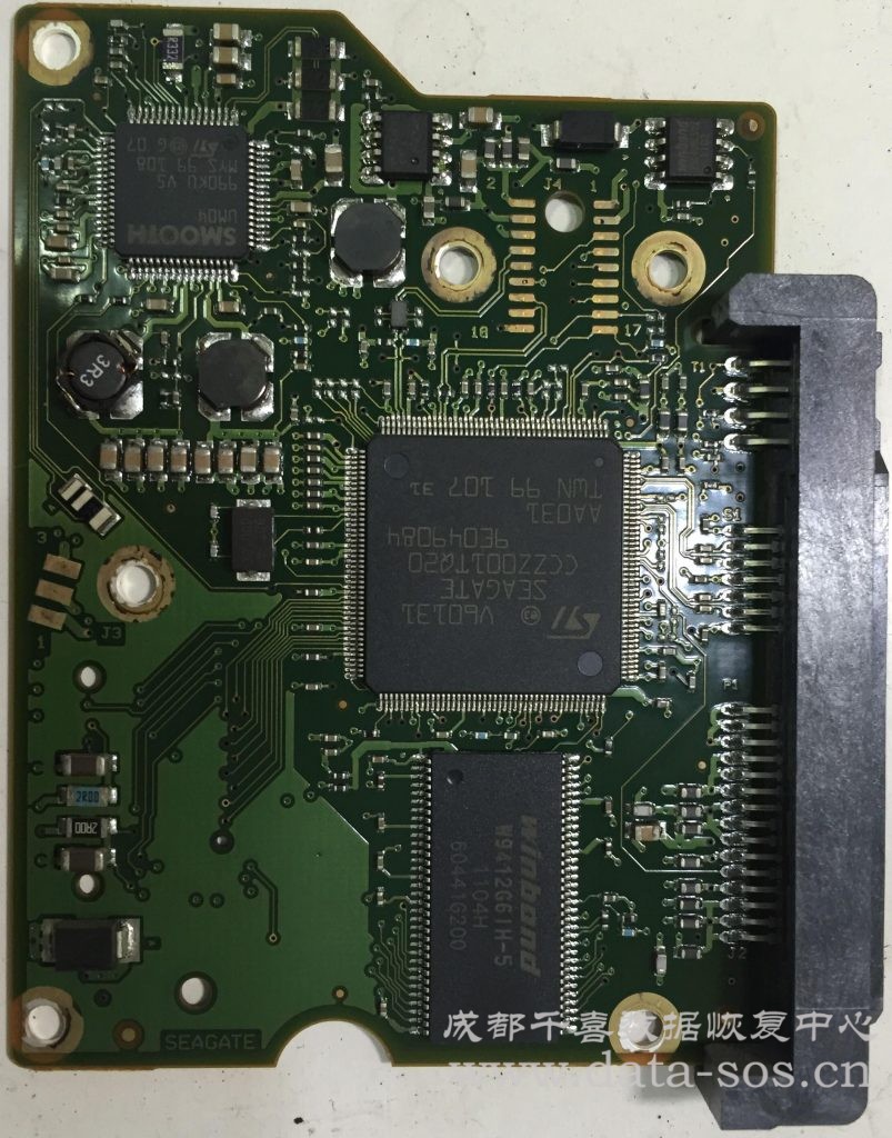 希捷板號:100535704_REV_C電路版上的短接點